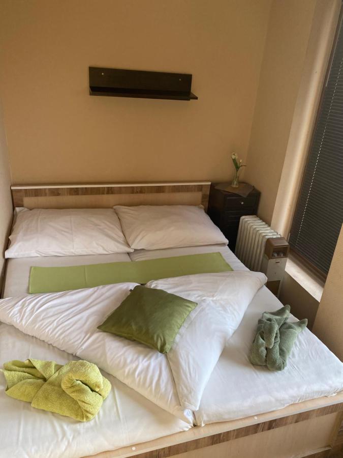Abszolút Hotel és Panzió Nyírbátor Extérieur photo