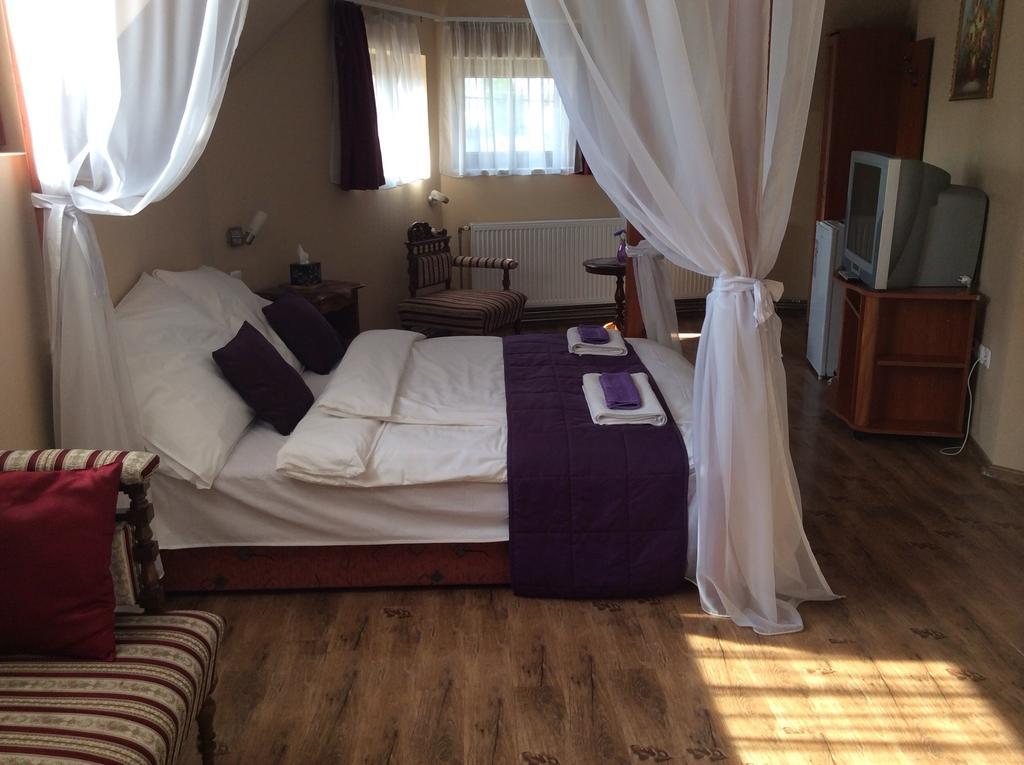 Abszolút Hotel és Panzió Nyírbátor Chambre photo