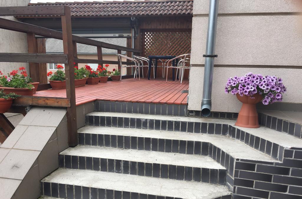 Abszolút Hotel és Panzió Nyírbátor Extérieur photo