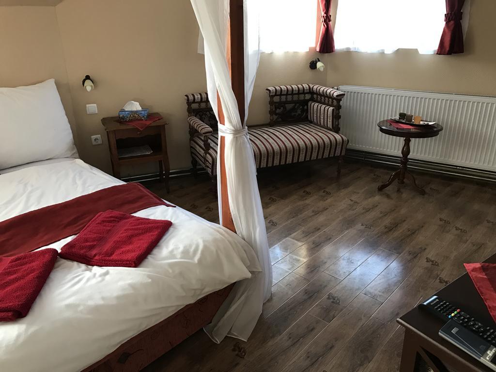 Abszolút Hotel és Panzió Nyírbátor Extérieur photo